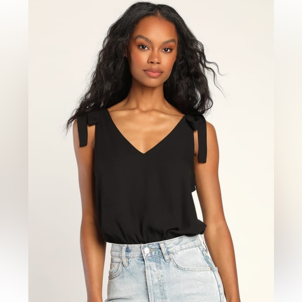 Lulu’s black bodysuit